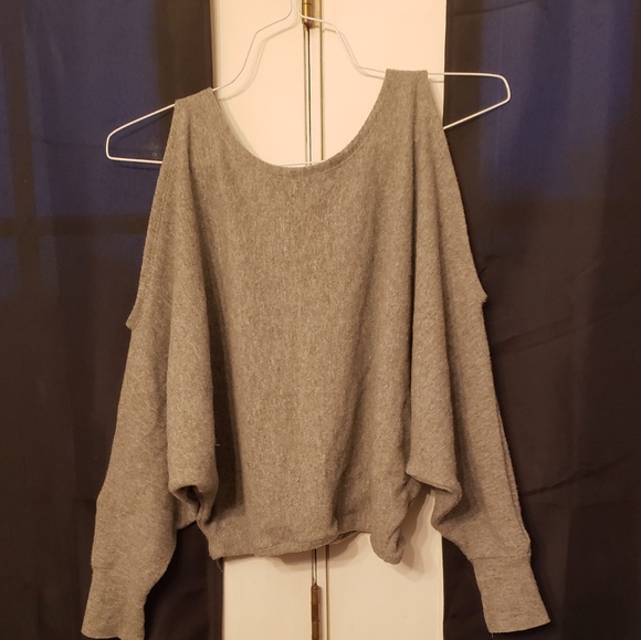 Subdued Zara cold shoulder sweater - Picture 3 of 3